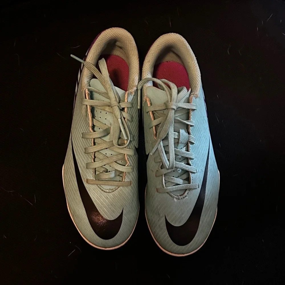 Nike Kids Soccer Cleats Light Blue/Purple Jr. Mercurial Vapor Size 1.5 T52